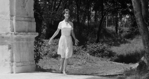3. Claudia, como una beldad de un cuadro renacentista, en la imaginación de Guido