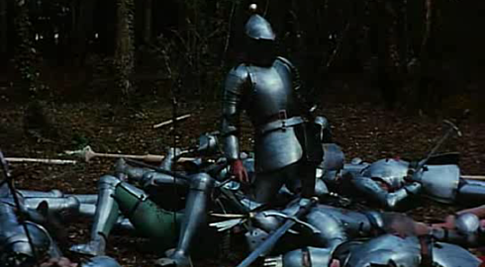 4. Lancelot desplomándose sobre el resto de armaduras