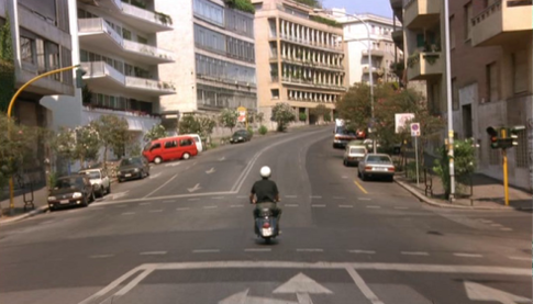1. En vespa por la calles de una Roma fantasmal