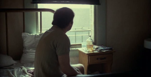 1. Tully, inerte en su apartamento