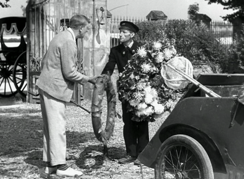 3. M. Hulot como espectador (o víctima) del gag