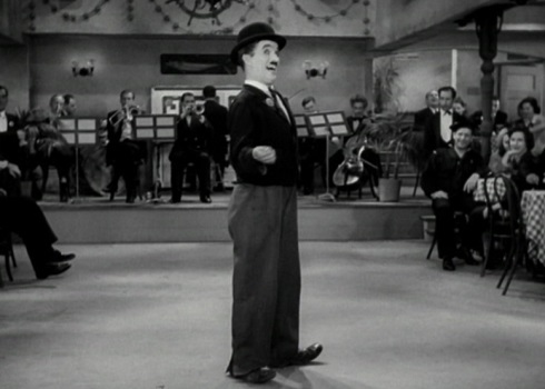 4. Charlot habla... o canta