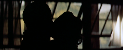2. Dave atrayendo a Gwen hacia su lado oscuro